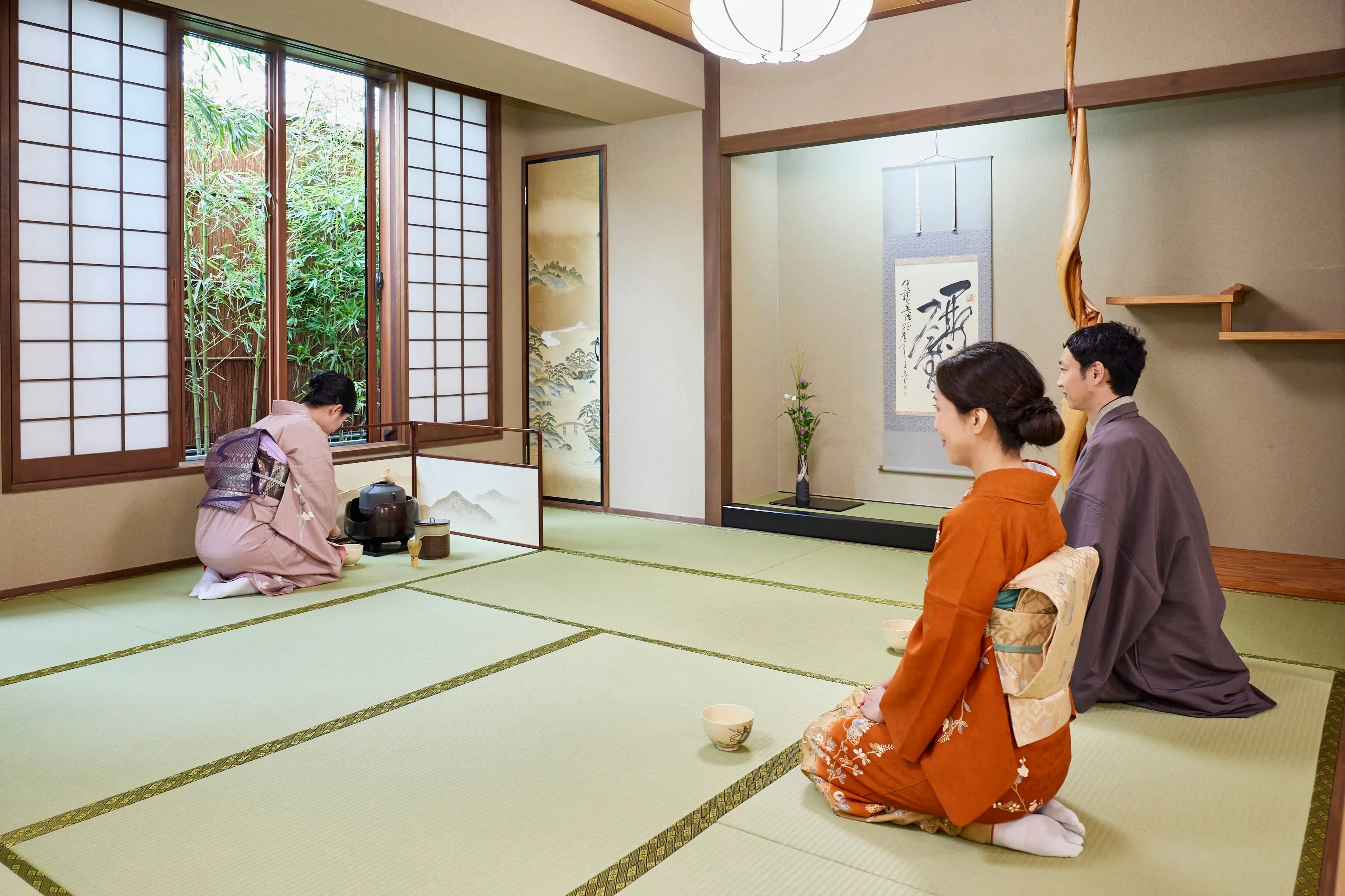 Tea ceremony inside MAIKOYA Asakusa